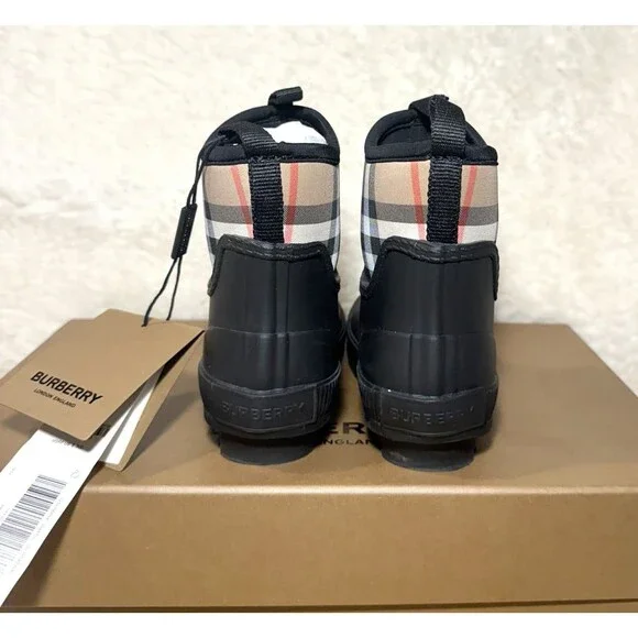 Burberry Flinton Black Rubber Rain Boots Toddler US 8 EUR 25 NEW - Picture 6 of 8